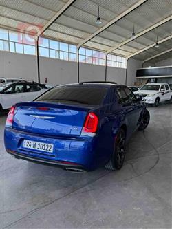 کرایسلەر 300